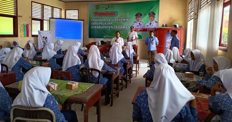 Sosialisasi Program Satu Pelajar Satu Rekening Oleh Bank Nagari Lubuk Sikaping bersama Disdik Pasaman